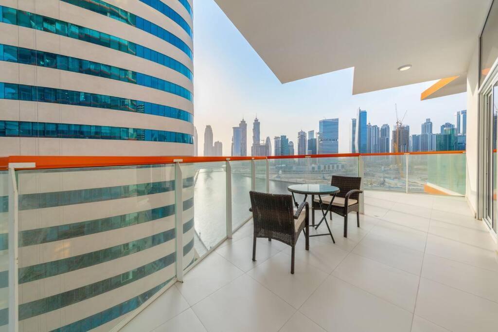 Millennium Binghatti, Business Bay - Mint Stay Ντουμπάι Εξωτερικό φωτογραφία