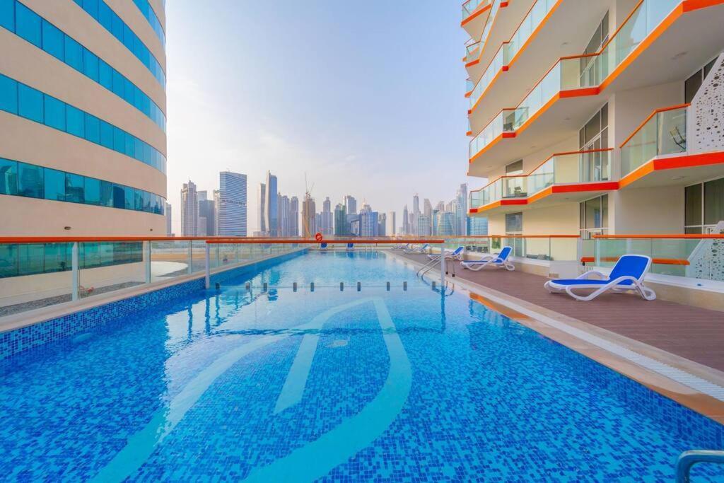 Millennium Binghatti, Business Bay - Mint Stay Ντουμπάι Εξωτερικό φωτογραφία
