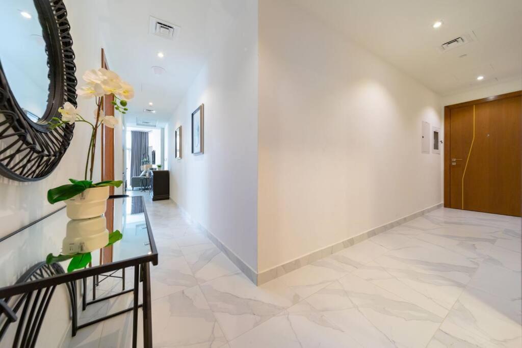 Millennium Binghatti, Business Bay - Mint Stay Ντουμπάι Εξωτερικό φωτογραφία